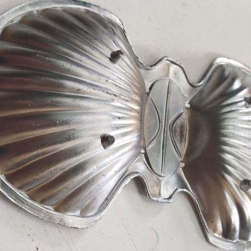 Vintage bowl for nuts and 6 dessert plates like new