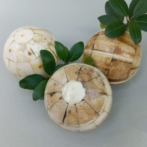 Ethnic vintage decorative spheres set, like new, handmade natural materials