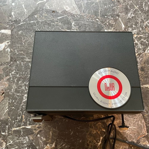 DeJUR Eldorado Dual 8 Projector 86 AZ used