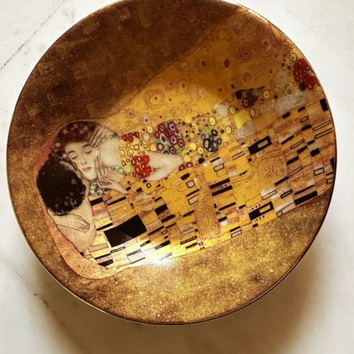 Gustav Klimt Kiss Collectible Cup from Austria new
