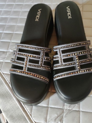Verde platform sandals size 41, black