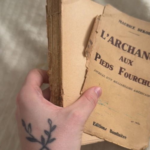 L’Archange Aux Pieds Fourchus by Maurice Dekobra refurbished French book