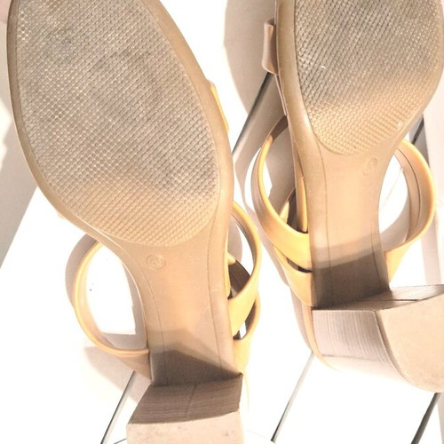 Sante sandals size 40 like new, tan with wooden heel