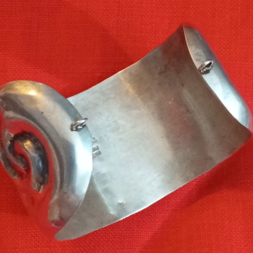 Silver 925 bracelet Mexico silver used with archaic designs and safety chain rings