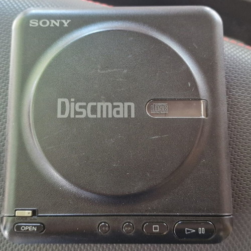 Sony D2 Discman CD player