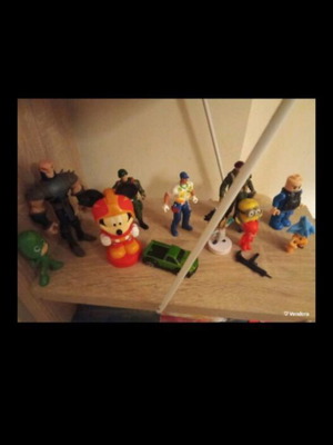 Various toy figures, set