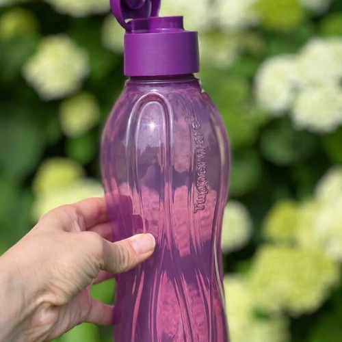 Tupperware 1-liter bottle ecological series with spout in purple or red