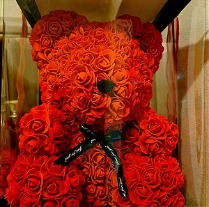 Κόκκινο αρκούδακι από τεχνητά τριαντάφυλλα (μεγάλο 40 cm)