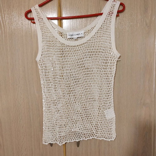 Top with sequins and good thread new, white and beige