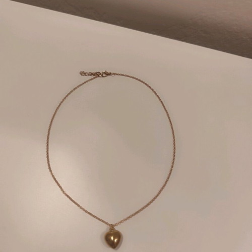Necklace with 3D heart gold, new