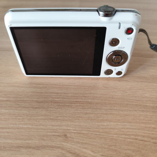 Casio Exilim EX-ZS25 digital camera used with 20.1MP and 6x optical zoom