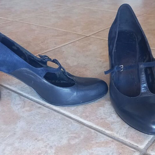 Nine West blue leather pumps like new, size 43