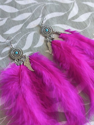 Feather earrings new, pink