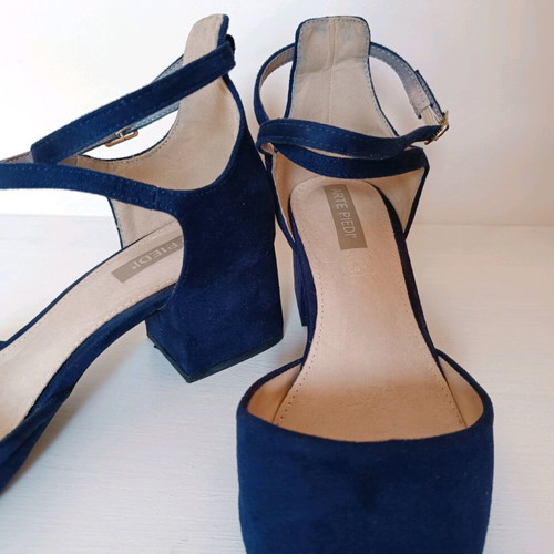 Arte Piedi suede blue pointed pumps with low block heel like new, size 37