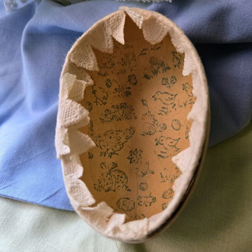 Vintage Easter papier mache eggs used, Germany 1950, set of 2