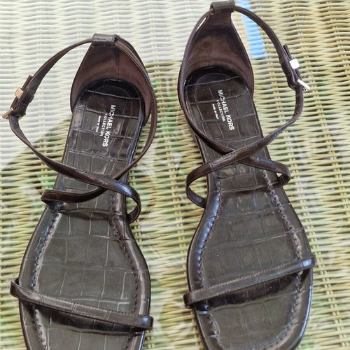 Michael Kors leather sandals size 38.5 like new