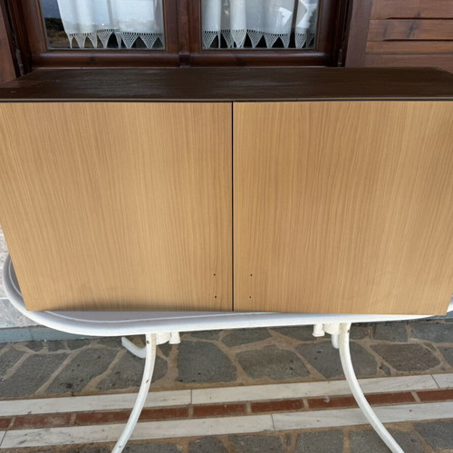 Kitchen cabinet set used with plate holder, dimensions included