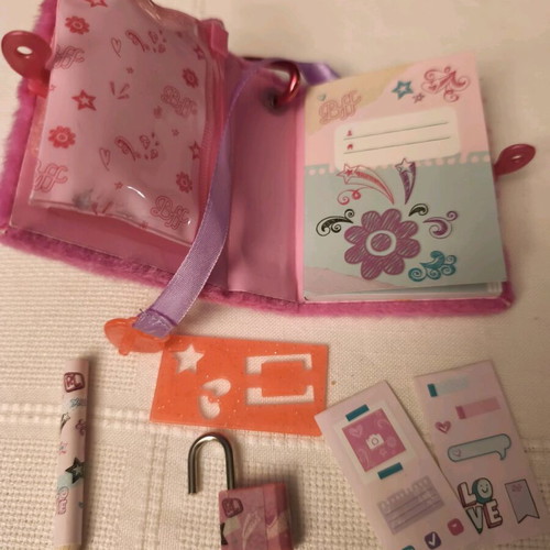 Real Littles furry notebook cat like new with accessories