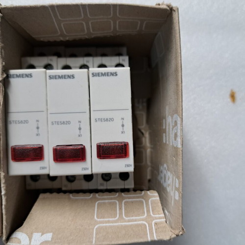 Siemens electrical panel materials used with automatic fuses and indicator lights