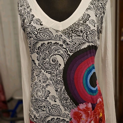 Desigual spring blouse like new, size M-L, white multicolor