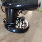Illy espresso machine like new with refillable capsule