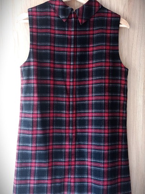 Short dress in mod style like new, plaid black and red