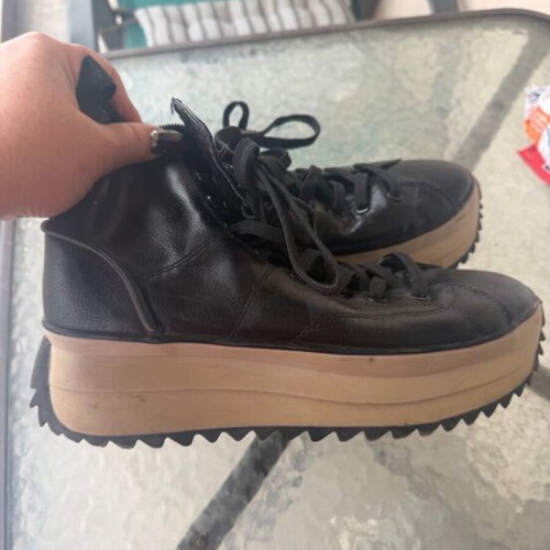 Tamaris black ankle boots like new, size 39
