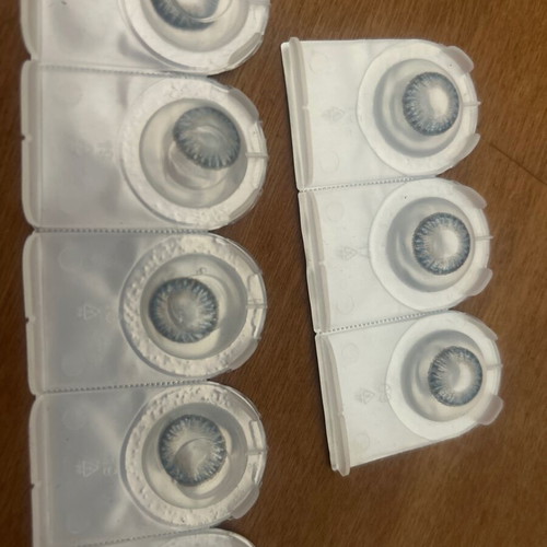 Colored contact lenses blue, 8 daily, new, power 4.0