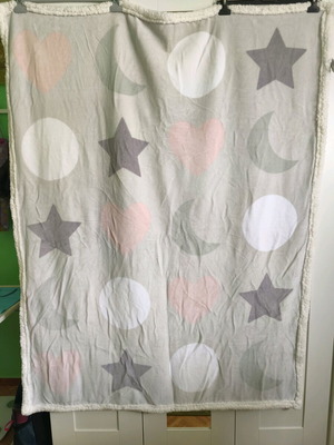 Fleece blanket with design like new, Oysho brand, 150x110 cm