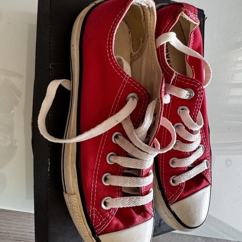Converse All Star All Red sneakers used, size 37