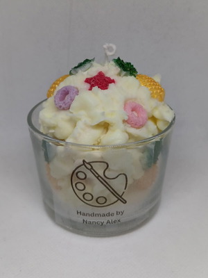 Handmade pineapple candle with pineapple scent in 5.5 cm glass new