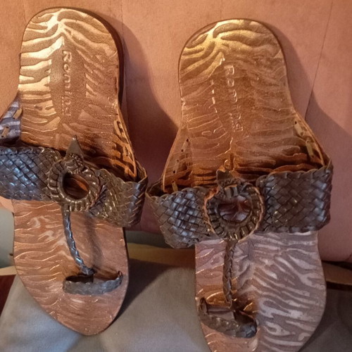 Leather sandals size 38 used, brown