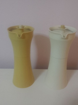 Σετ 2 Vintage Tupperware μπουκαλάκια λαδιού και ξυδιού σαν καινούργιο