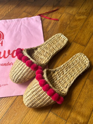 Bamboo mules slippers new, beige and red