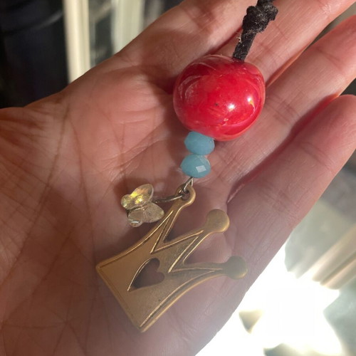 Necklaces like new, long, various sold together or separately