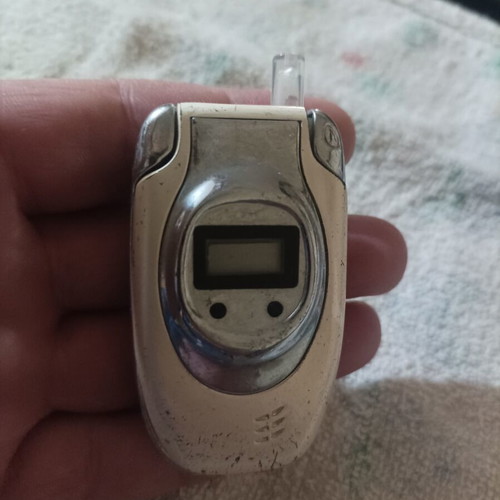 Lighter used, mobile phone shaped