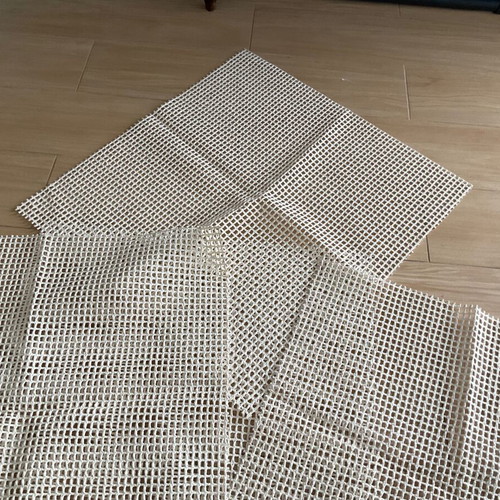 Set of 4 non-slip mats for bathroom, new, 50x53 cm