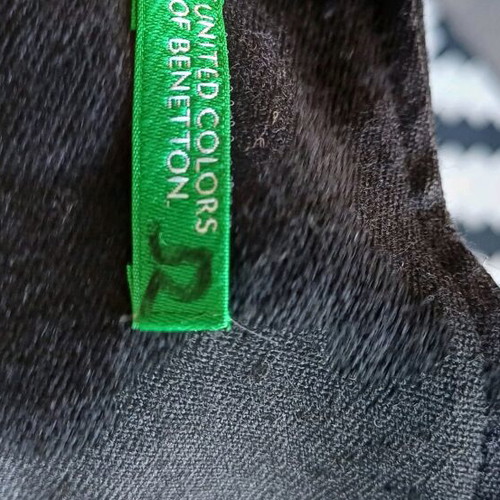 Benetton black pants like new, 91% wool, size S