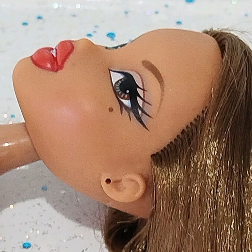 Bratz Sportz Yasmin Slamming Soccer doll used with flaws