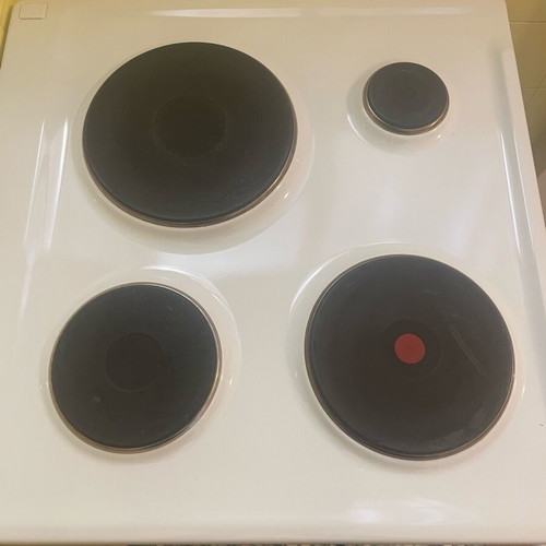 Pitsos oven like new with two baking trays and active warranty