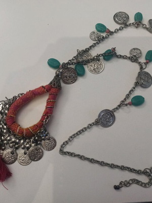 Long women's necklace like new
