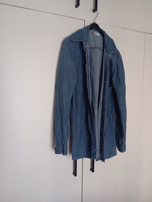 Levi's τζιν πουκάμισο σαν καινούργιο, κατάλληλο για αντρικό S, M, L