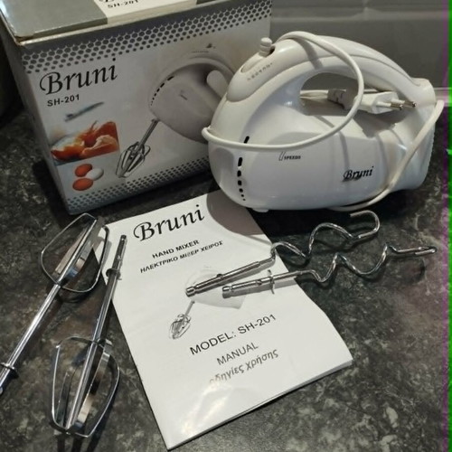 Bruni SH-201 hand mixer used with 2 types of beaters