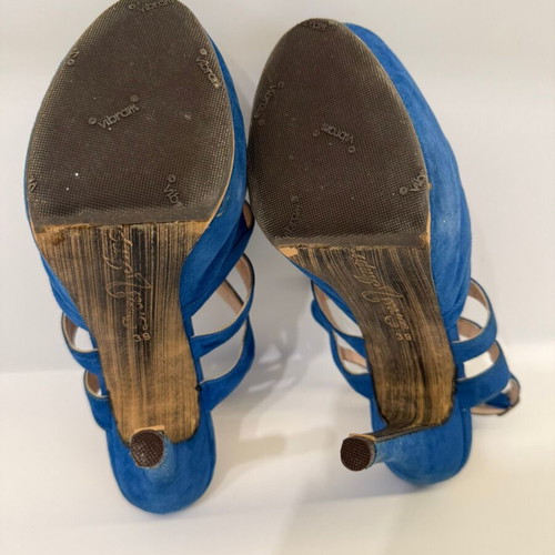 Dress2Impress blue electric leather platform sandals like new