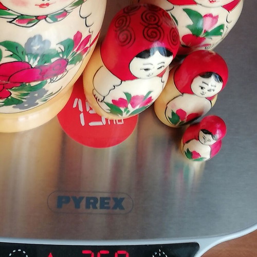 Vintage wooden Babushka 5 dolls like new
