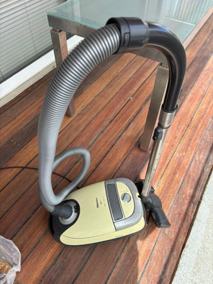 MIELE S5210 ηλεκτρική σκούπα μεταχειρισμένη