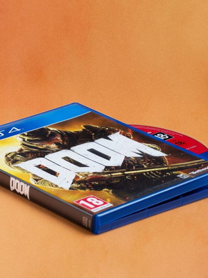 Doom PS4 used