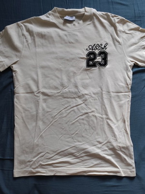 Off White men's t-shirt like new, off-white, size S