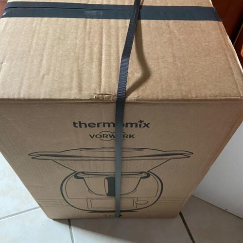 Thermomix TM6 new with second jug in box