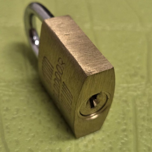 Padlock security new with 3 keys